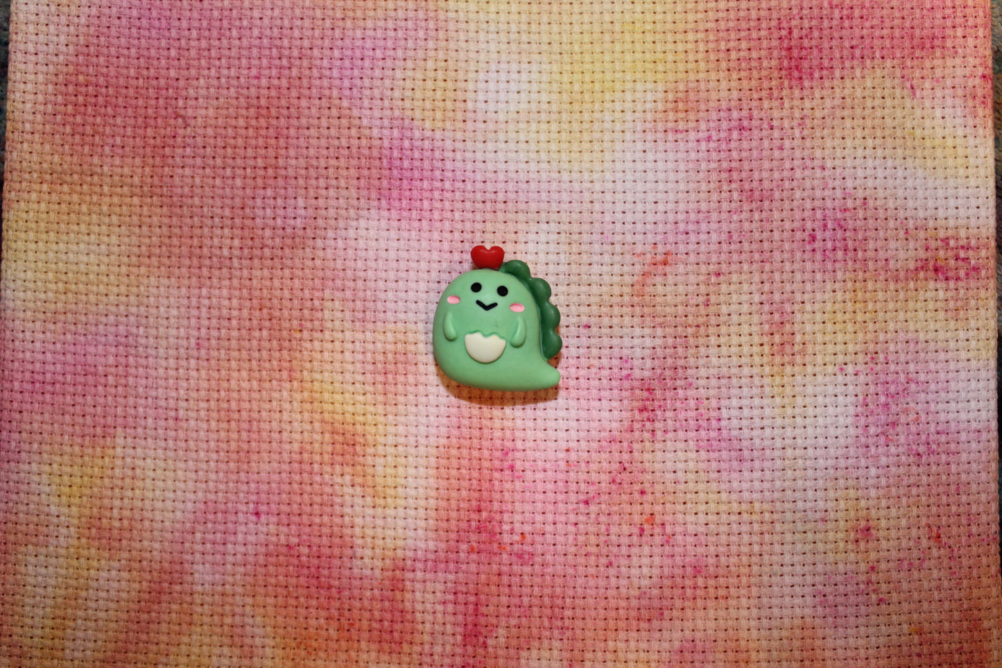 Cute Dinosaur Heart Needle Minder