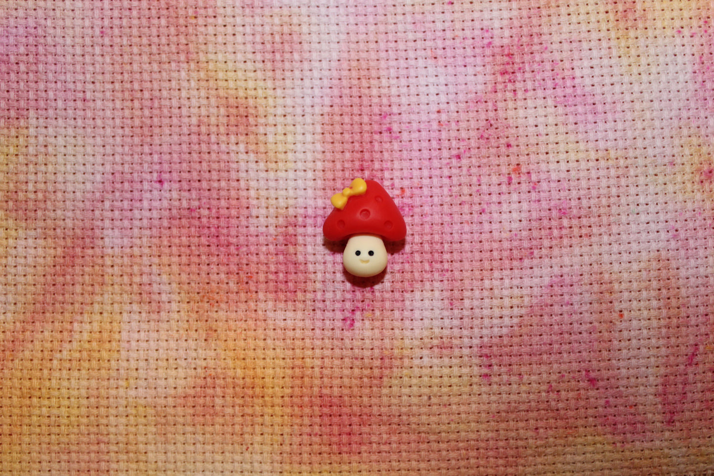 Cute Tiny Mushroom Needle Minder