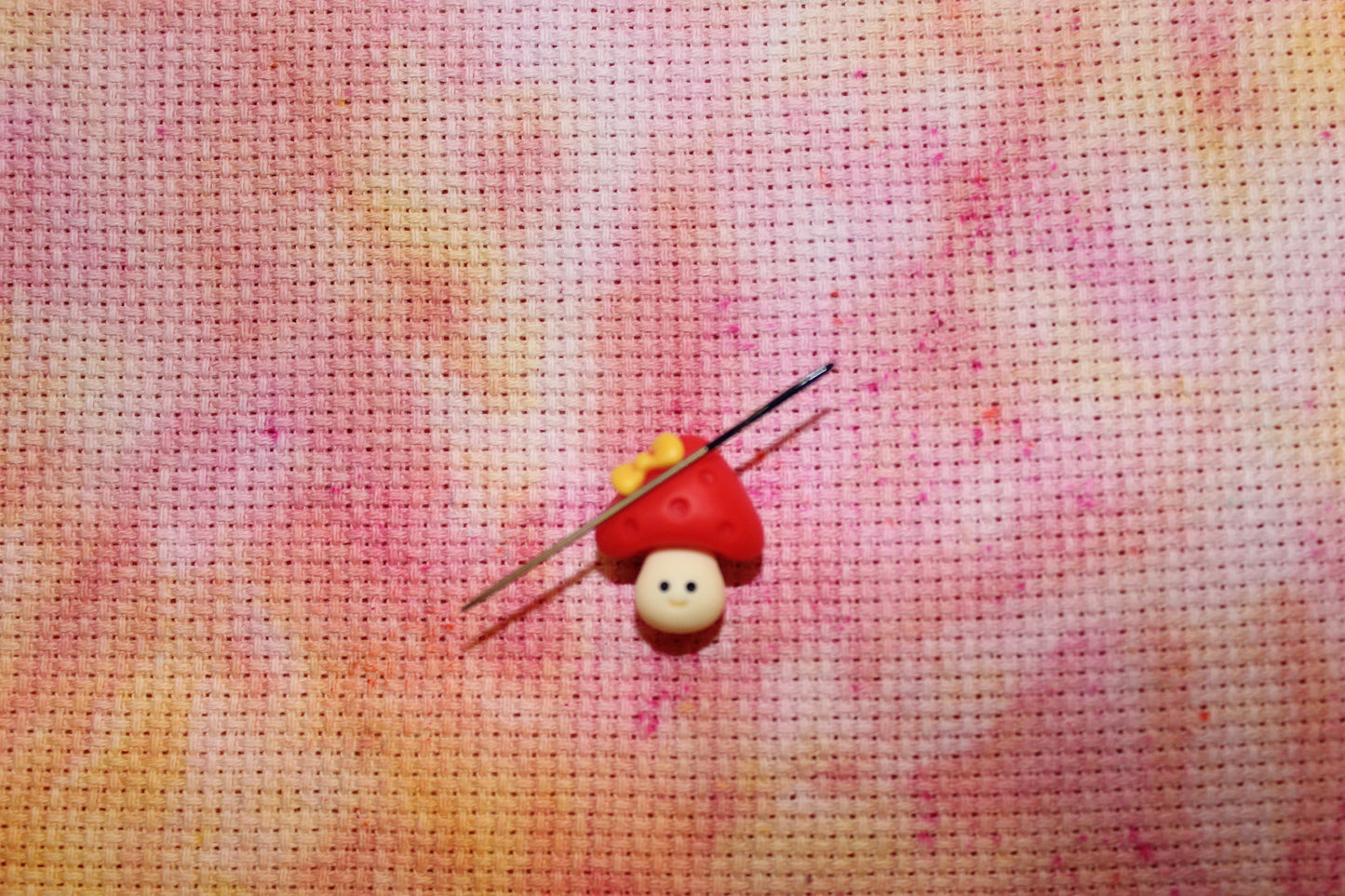 Cute Tiny Mushroom Needle Minder