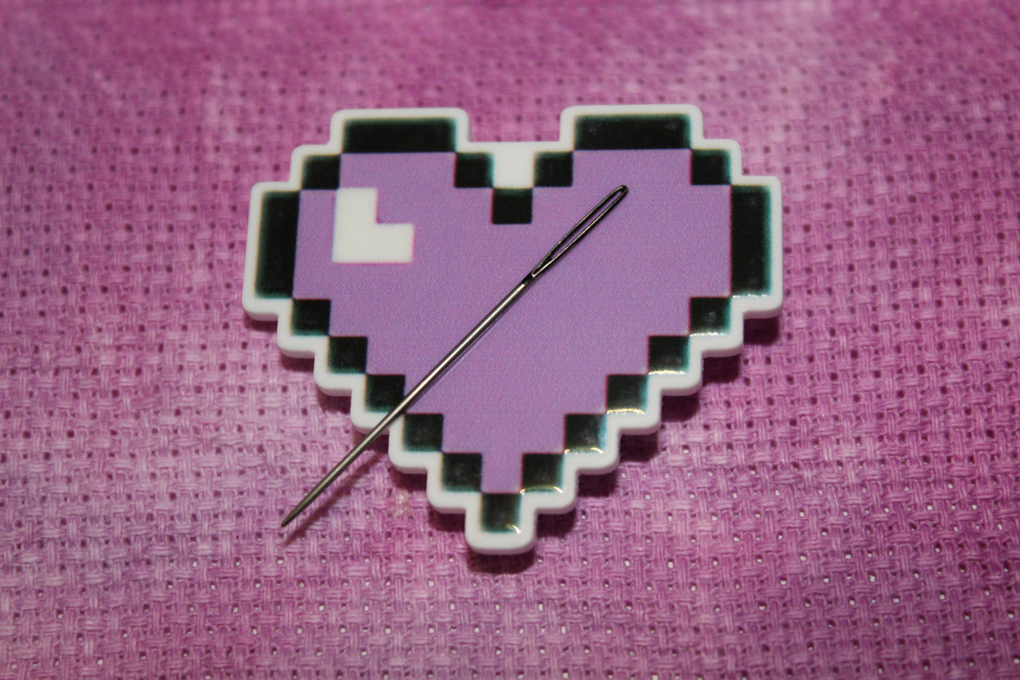 Pixel Heart Needle Minder