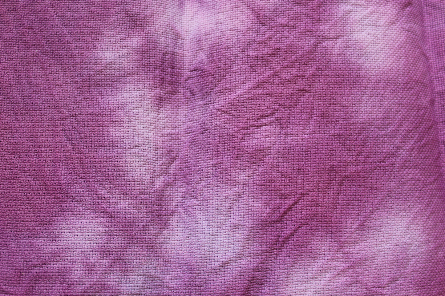 Magenta aida 18ct