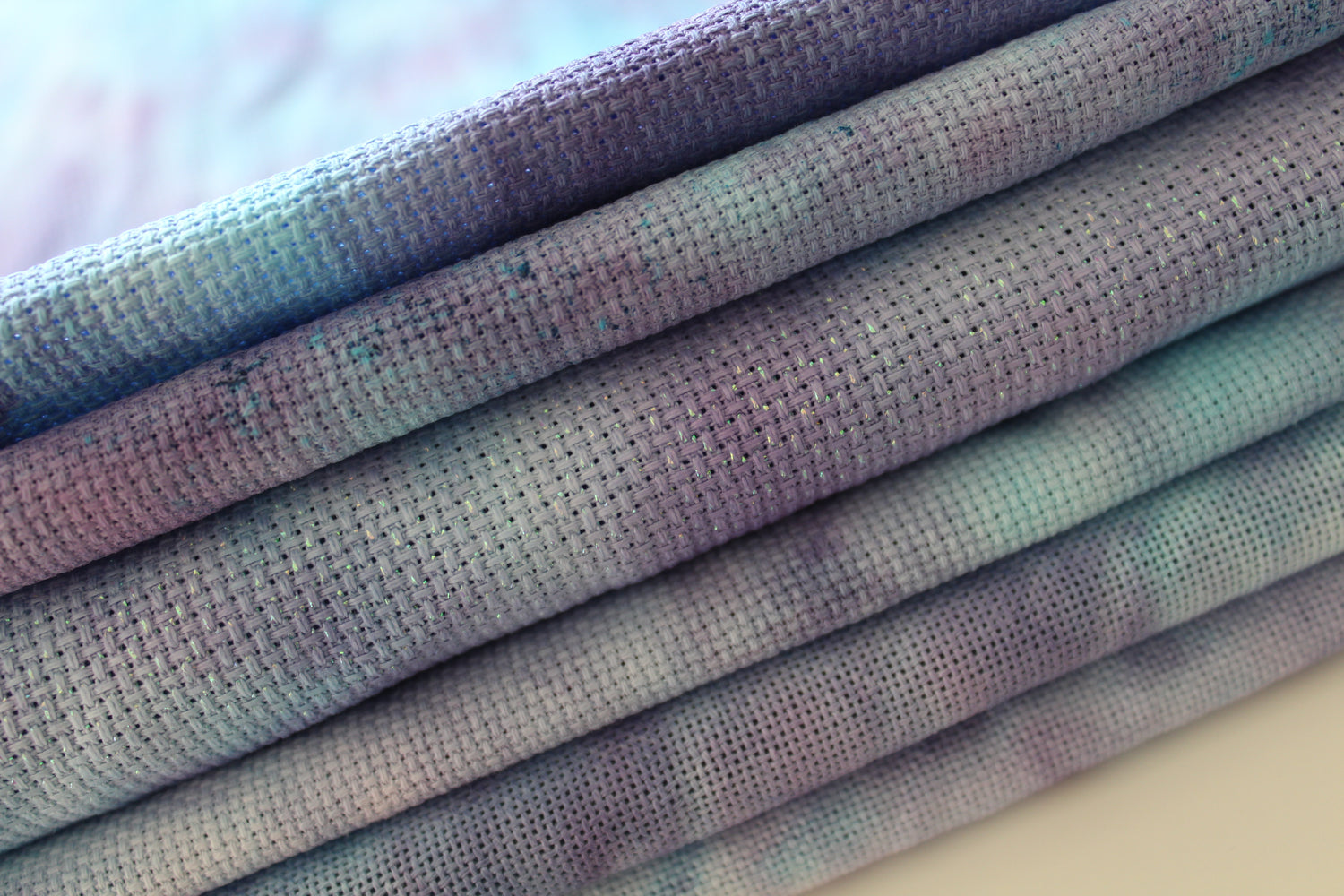 Evenweave fabric, plain and opalescent