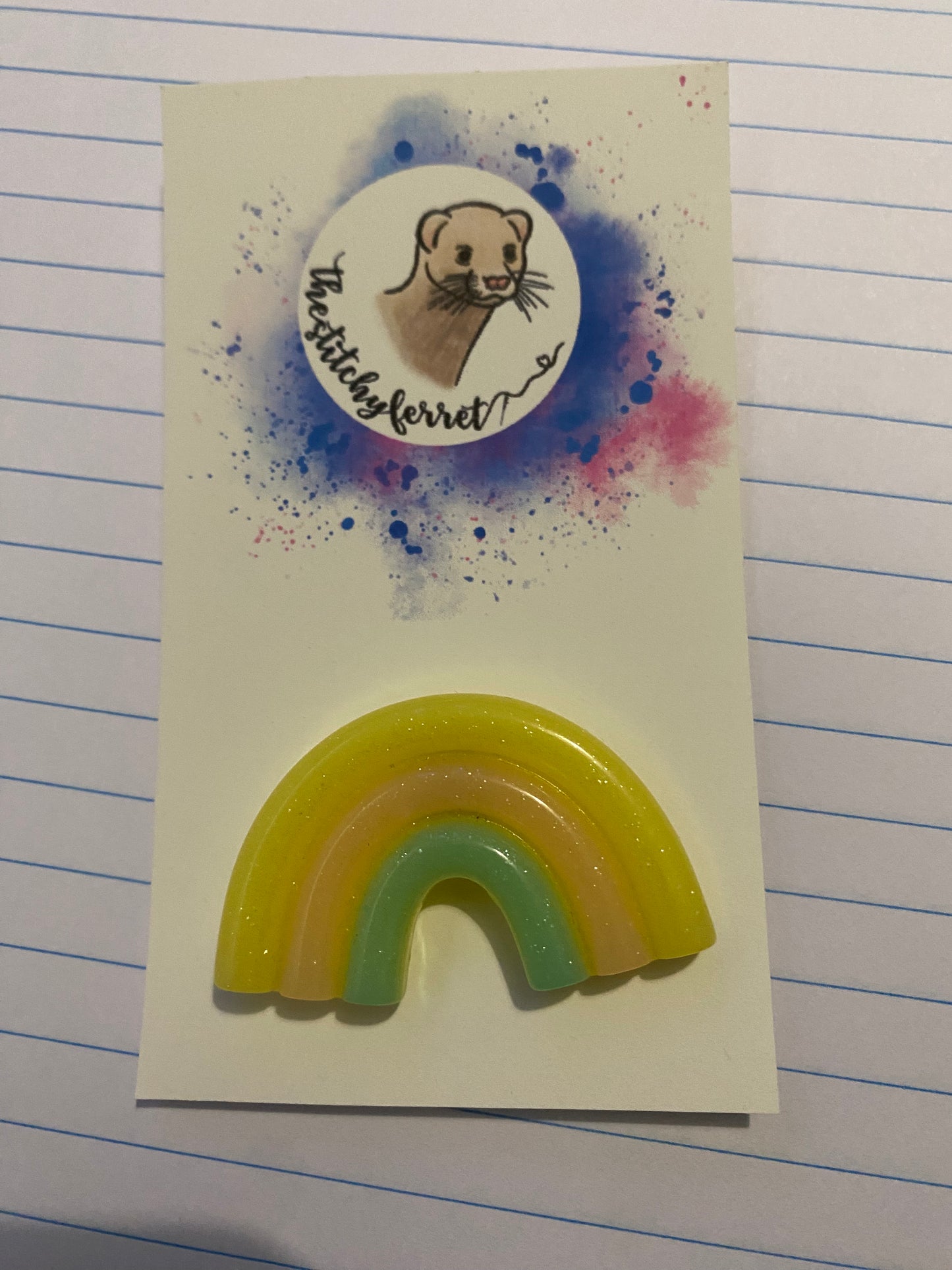Glitter yellow rainbow needle minder