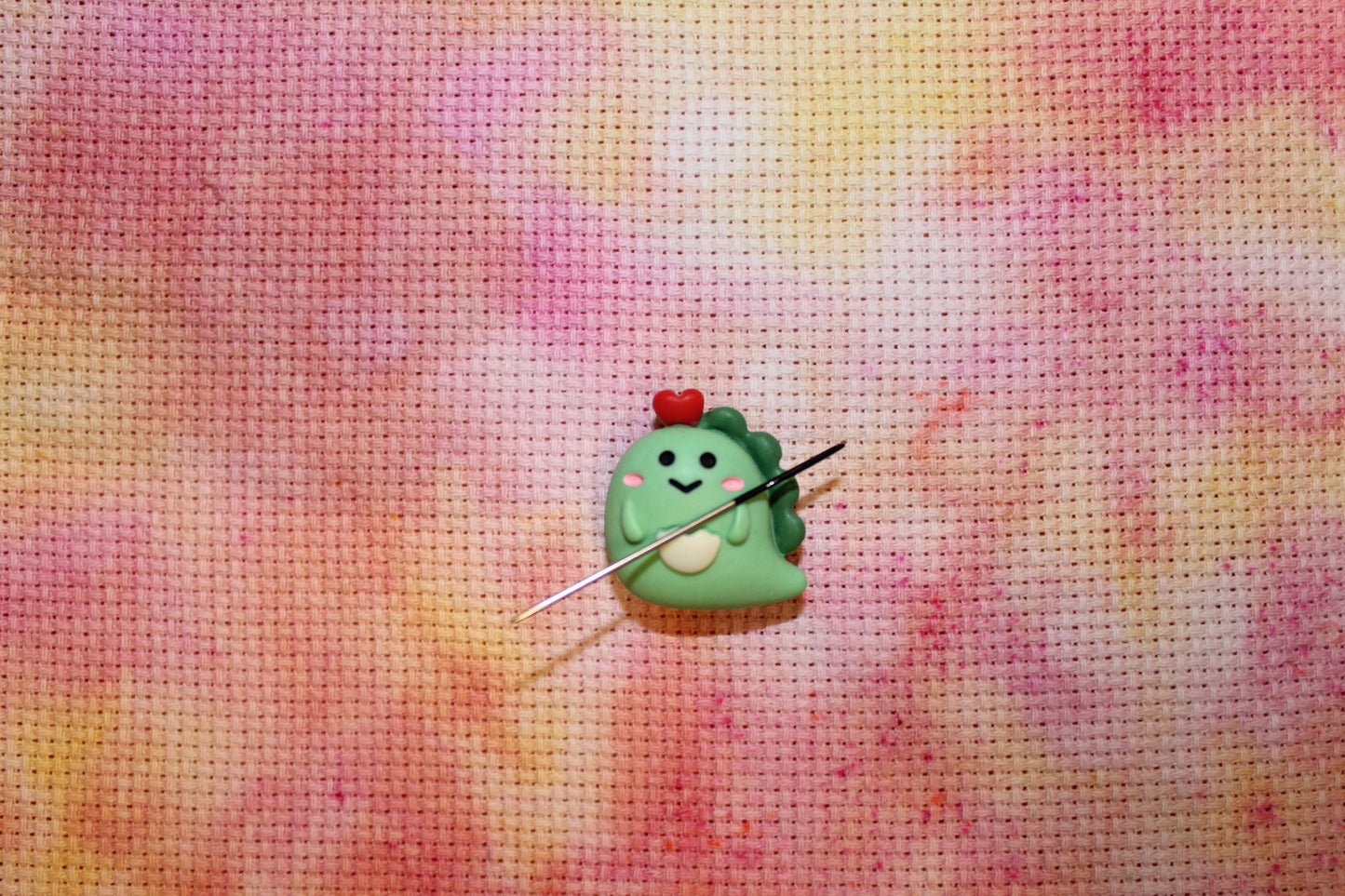 Cute Dinosaur Heart Needle Minder