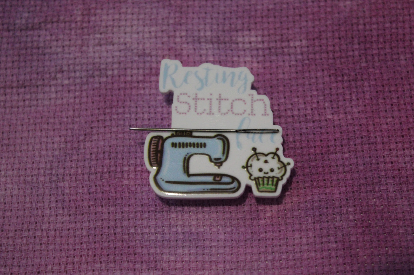 Resting Stitch Face Needle Minder
