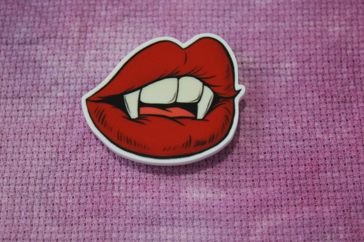 Vampire Lips Needle Minder