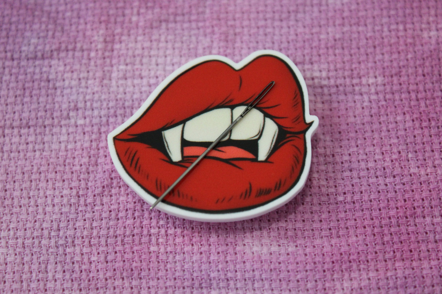 Vampire Lips Needle Minder